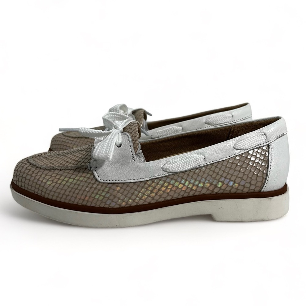 Naturalizer Korrine Boat Women’s Leather Slip On Boat Shoes NWOT Coastal Grandma